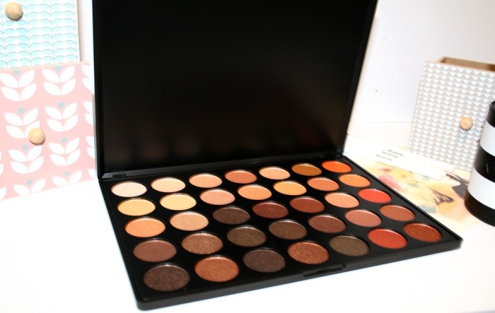 palette_35os_35_color_shimmer_nature_glow_morphe_02